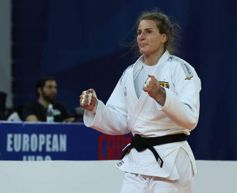 Anna-Maria Wagner vence Wagner pelo ouro em Dushanbe
