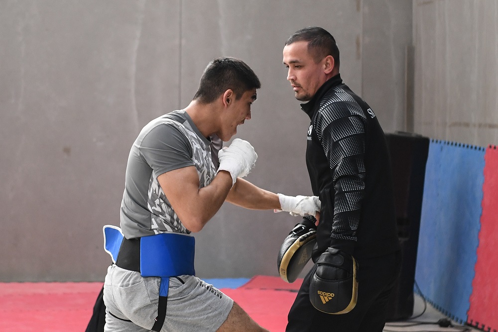 Os boxeadores uzbeques têm uma agenda lotada de treinamentos antes das Olimpíadas