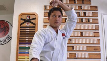 Kyle Funakoshi sobre as estratégias comprovadas do karatê Shotokan para fingir socos e chutes